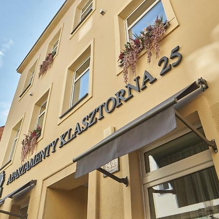 بوزنان Apartamenty Klasztorna 25 المظهر الخارجي الصورة